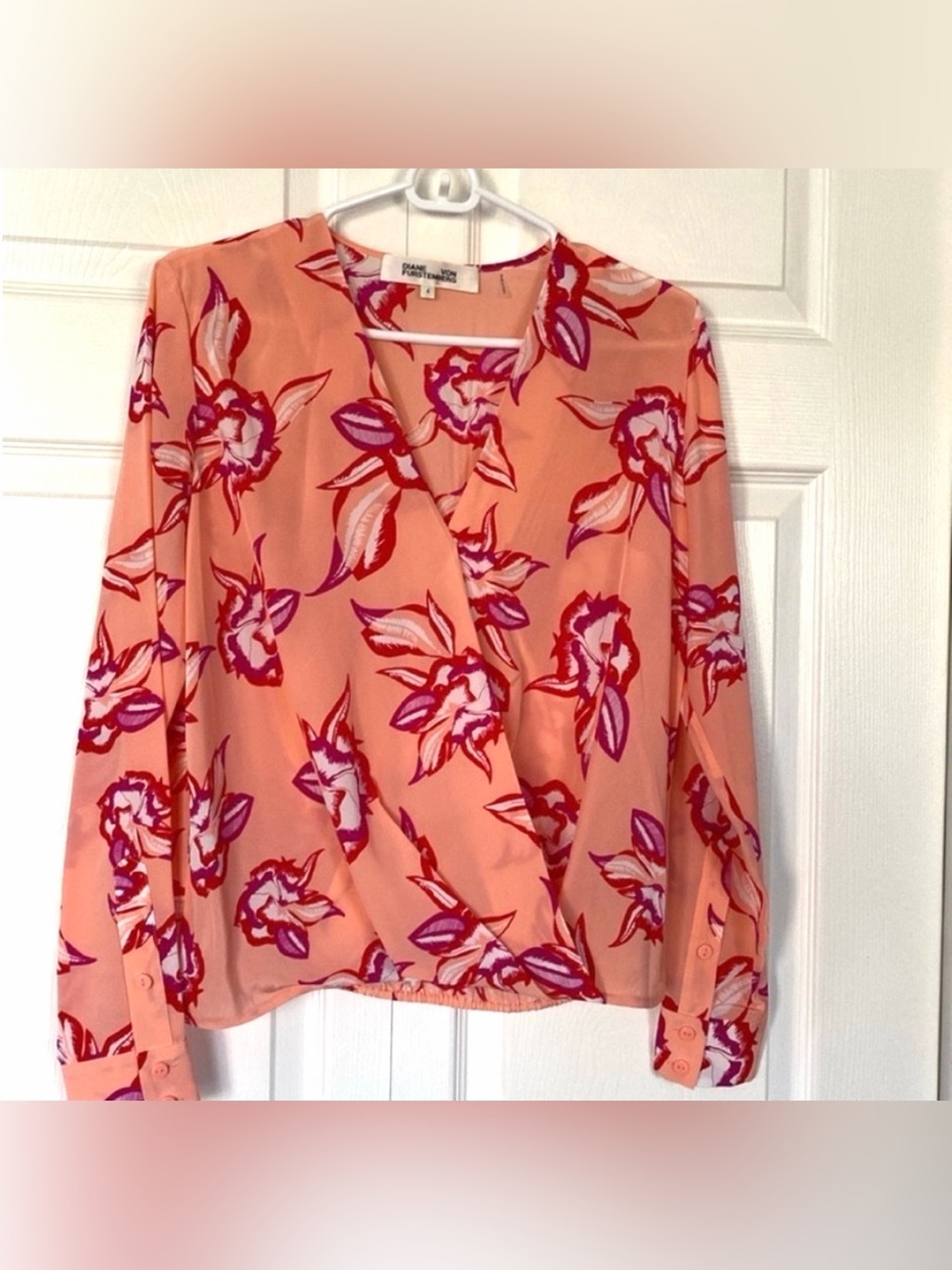 Diane Von Furstenberg Shirt 100% Silk Long Sleeve Blouse Top size 4